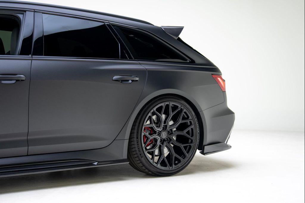 used 2025 Audi RS 6 Avant car, priced at $174,900