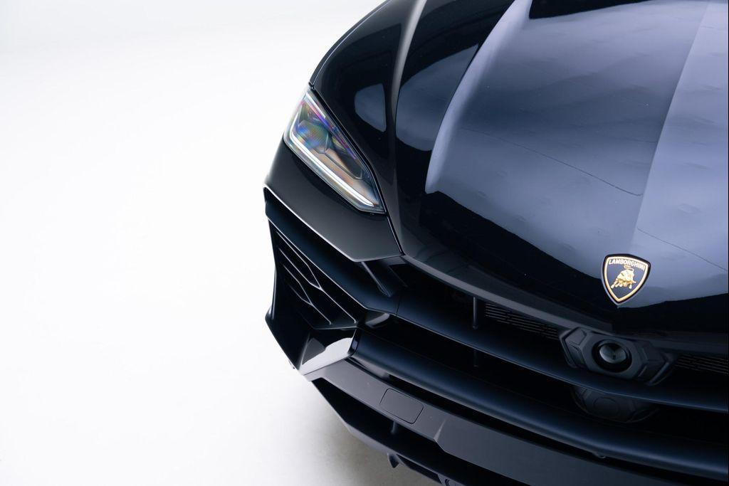 used 2025 Lamborghini Urus car, priced at $309,900