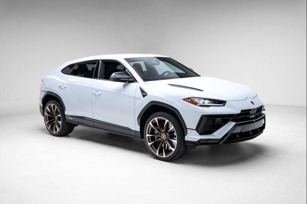 used 2024 Lamborghini Urus car, priced at $259,999