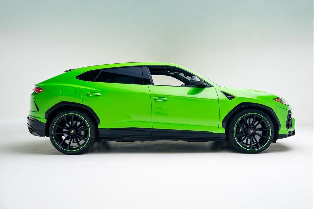 used 2021 Lamborghini Urus car, priced at $219,900