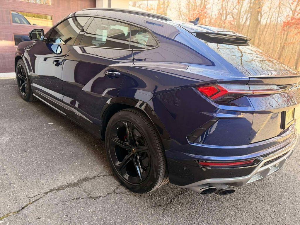 used 2019 Lamborghini Urus car, priced at $169,991