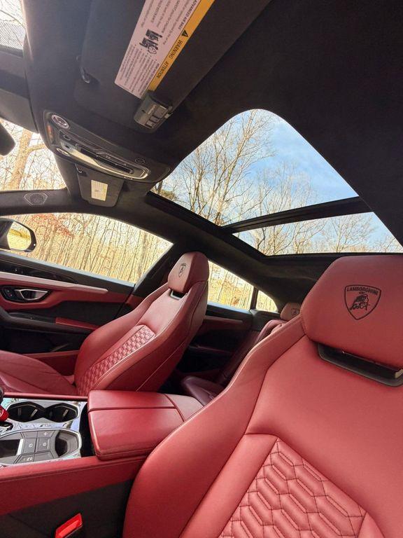used 2019 Lamborghini Urus car, priced at $169,991
