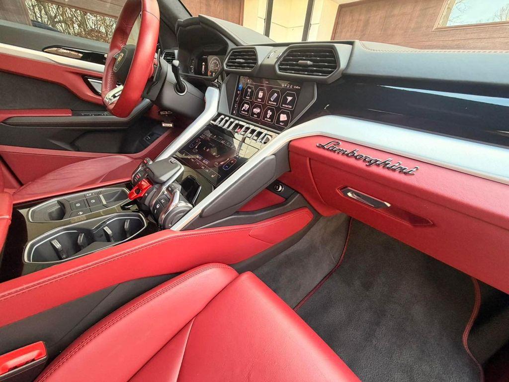 used 2019 Lamborghini Urus car, priced at $169,991