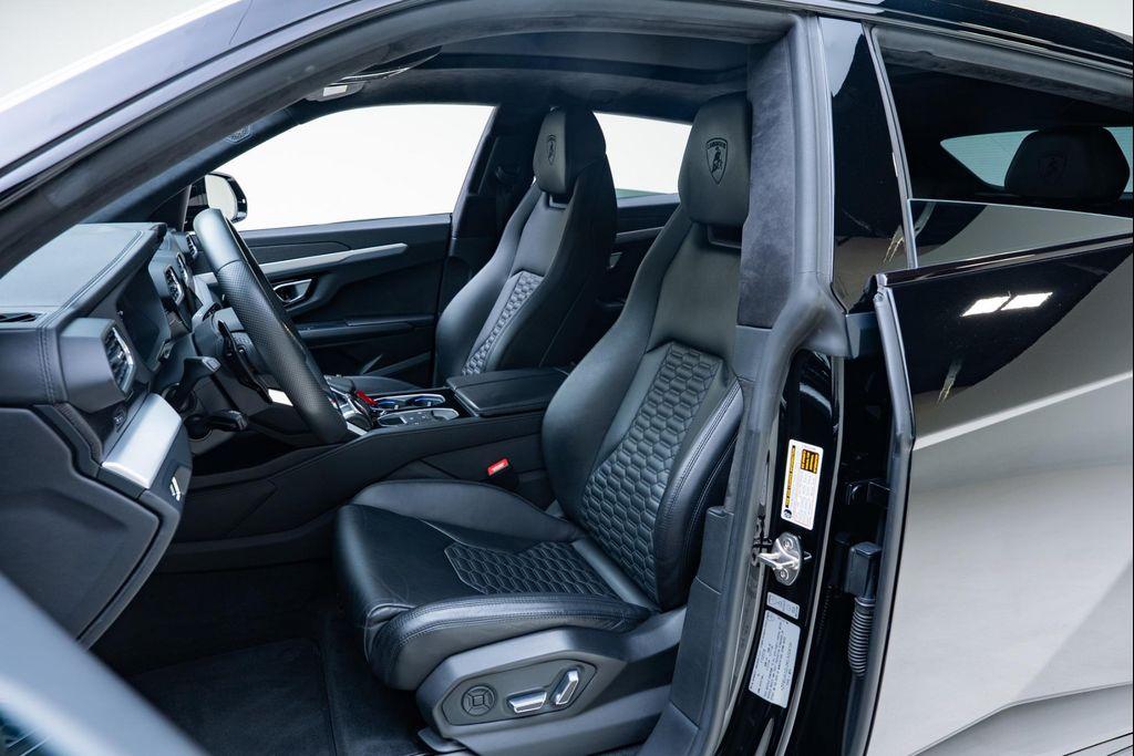 used 2019 Lamborghini Urus car, priced at $188,900