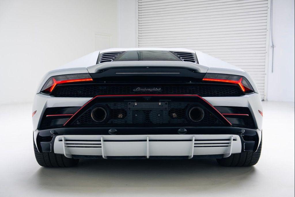 used 2020 Lamborghini Huracan EVO car, priced at $259,000