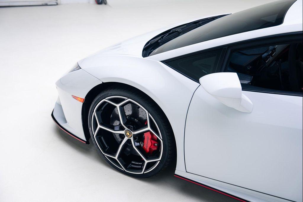 used 2020 Lamborghini Huracan EVO car, priced at $259,000