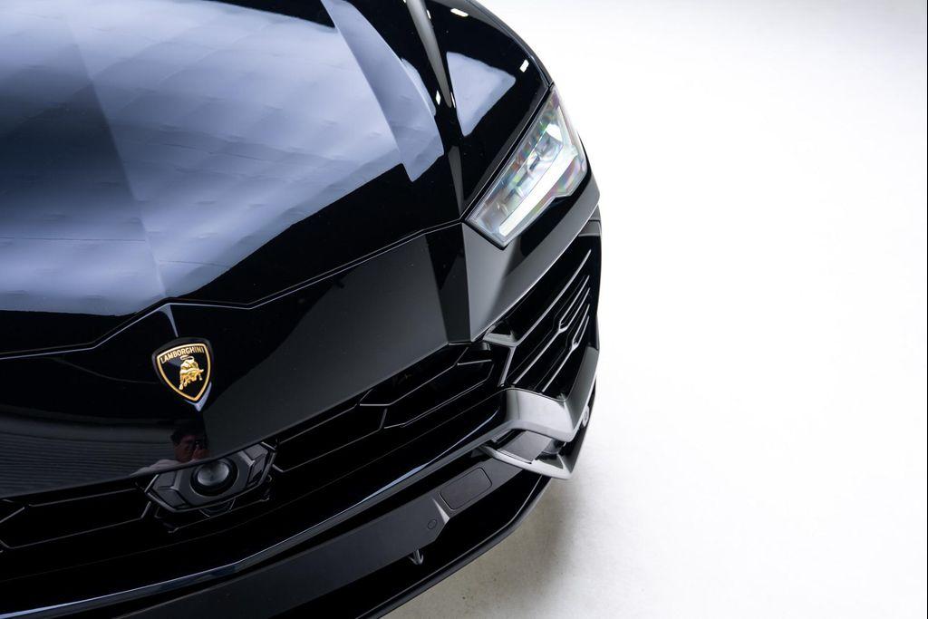 used 2022 Lamborghini Urus car, priced at $229,000