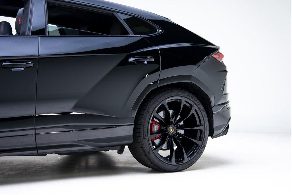 used 2022 Lamborghini Urus car, priced at $229,000