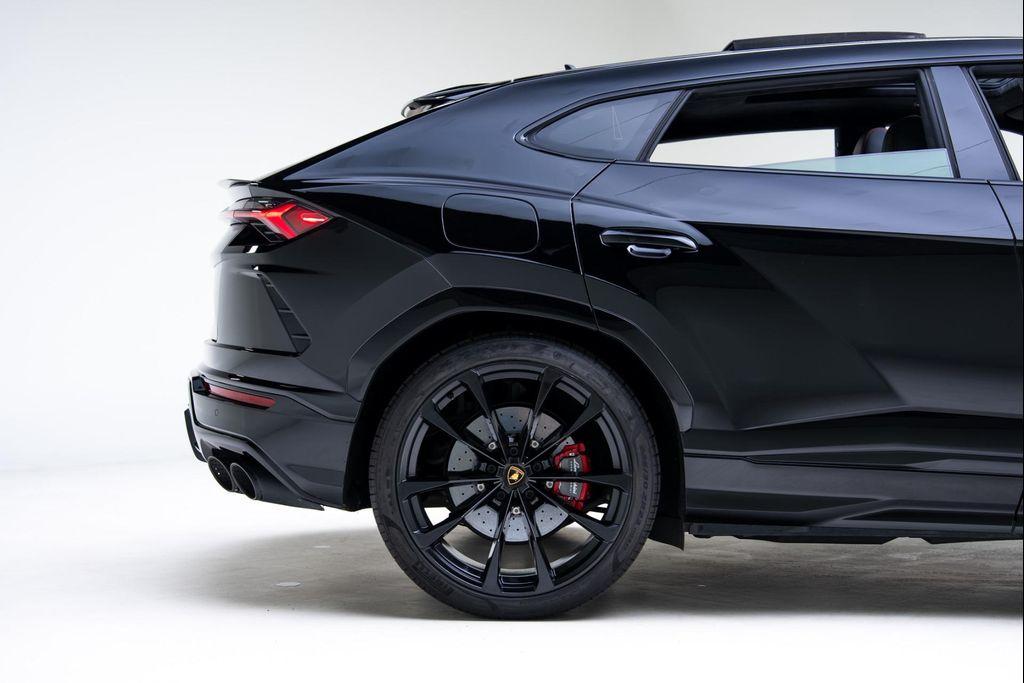 used 2022 Lamborghini Urus car, priced at $229,000