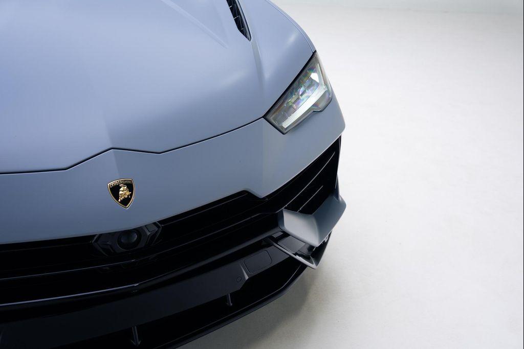 used 2024 Lamborghini Urus car, priced at $269,900