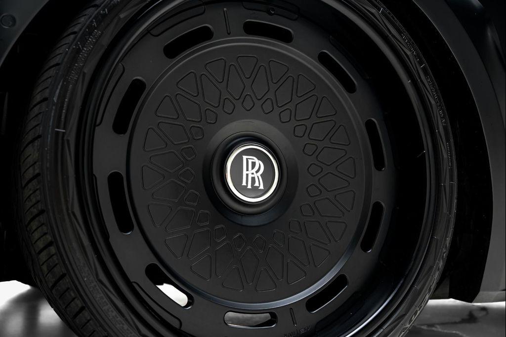 used 2020 Rolls-Royce Cullinan car, priced at $269,085