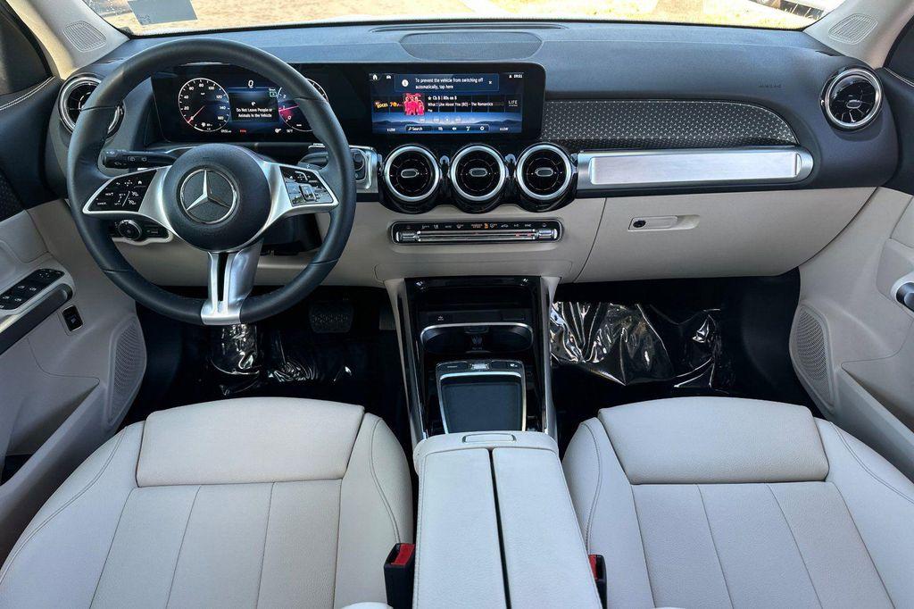 used 2026 Mercedes-Benz GLB 250 car, priced at $45,585