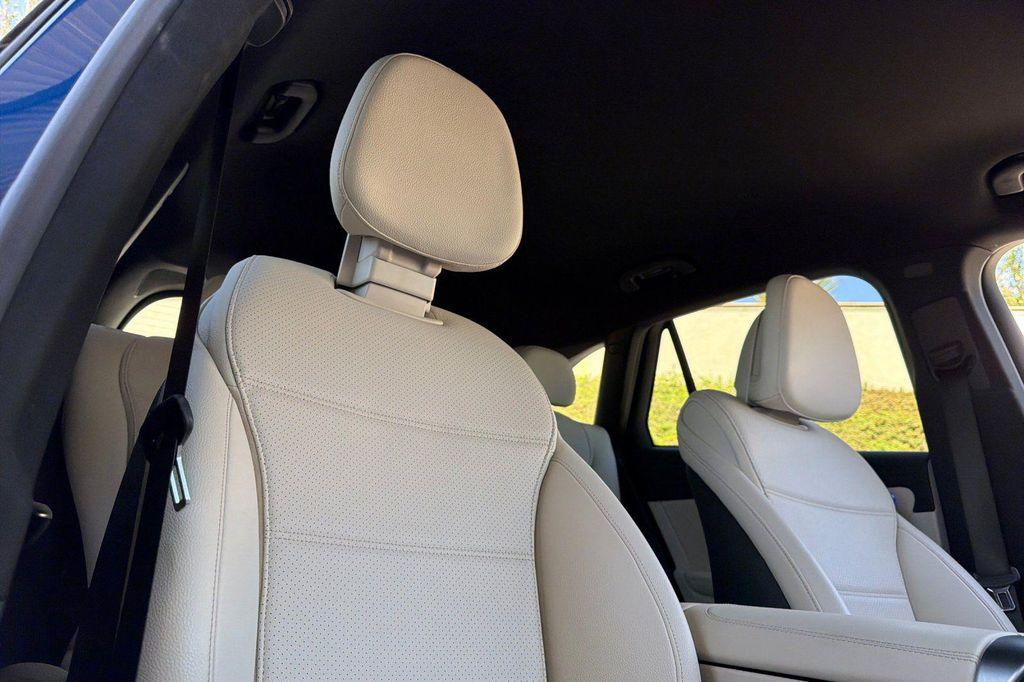 used 2024 Mercedes-Benz GLC 300 car, priced at $38,984