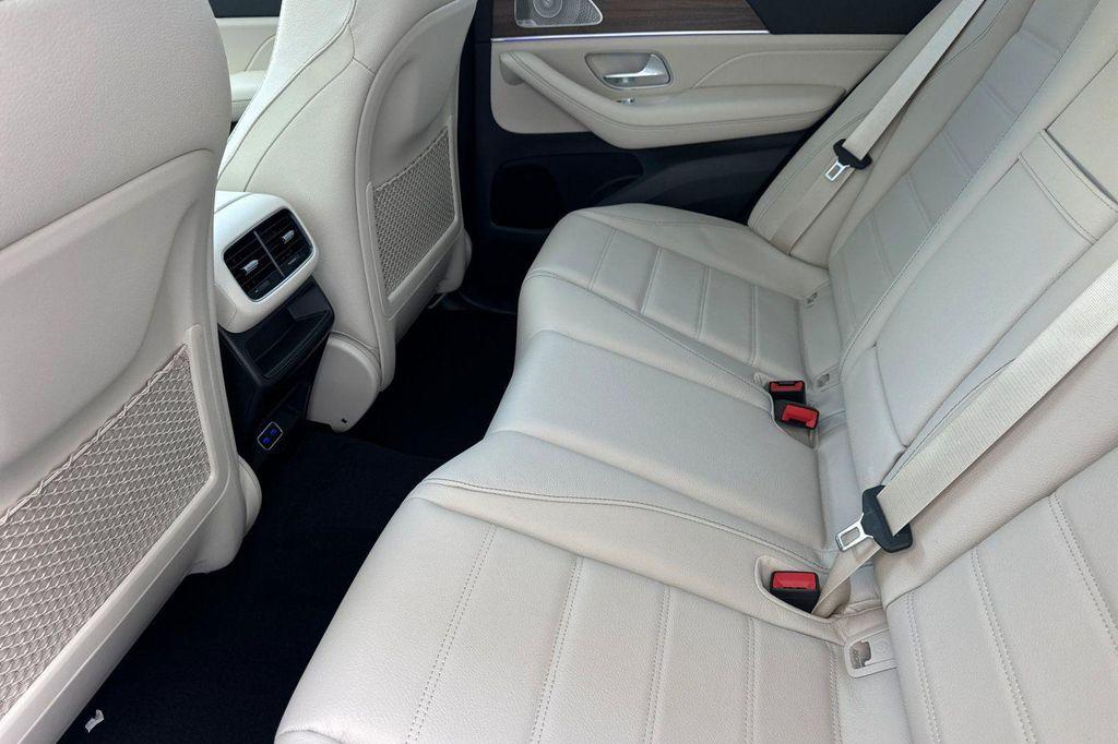 new 2026 Mercedes-Benz GLE 450 car, priced at $85,330