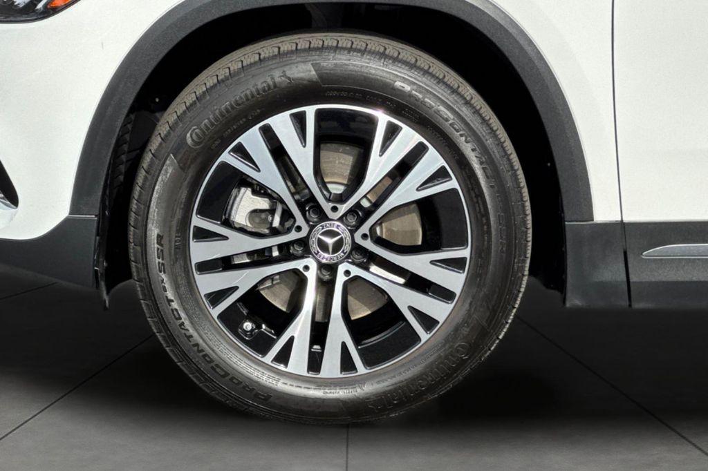 used 2026 Mercedes-Benz GLA 250 car, priced at $45,235