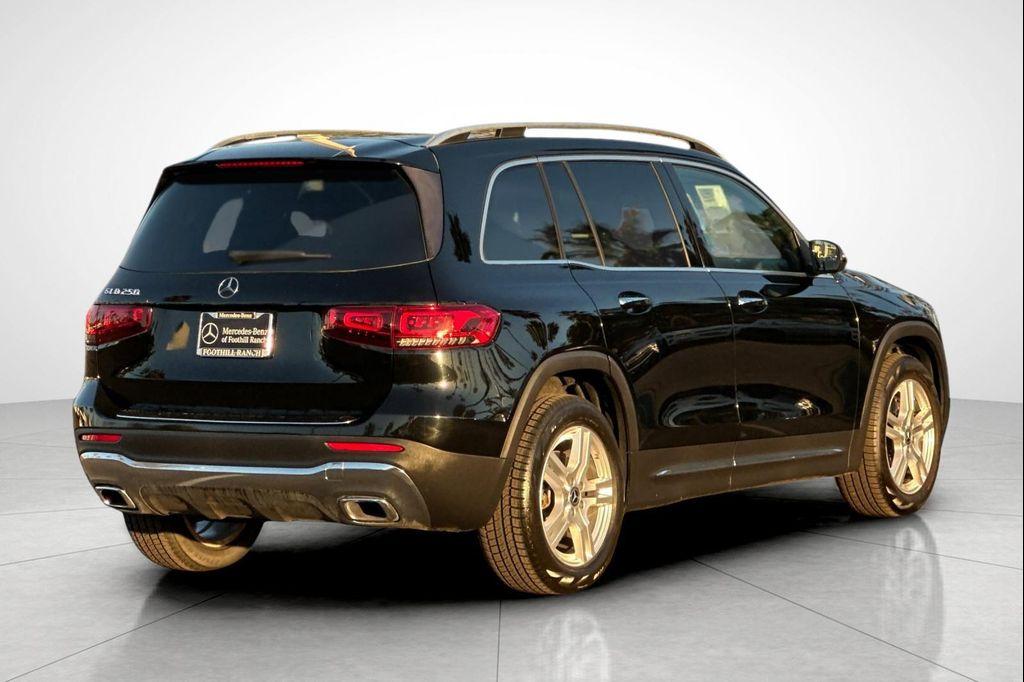 used 2020 Mercedes-Benz GLB 250 car, priced at $22,891