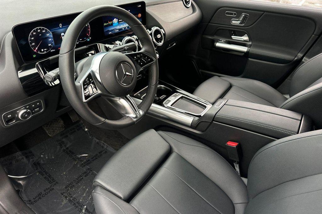 used 2026 Mercedes-Benz GLA 250 car, priced at $39,880