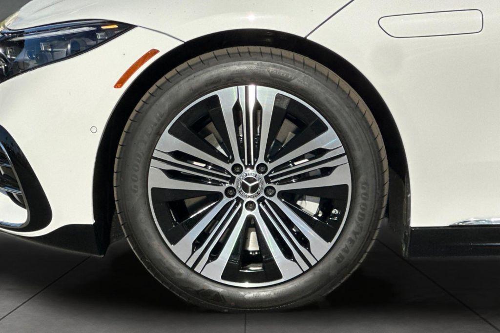 new 2026 Mercedes-Benz EQS 450 car, priced at $107,105