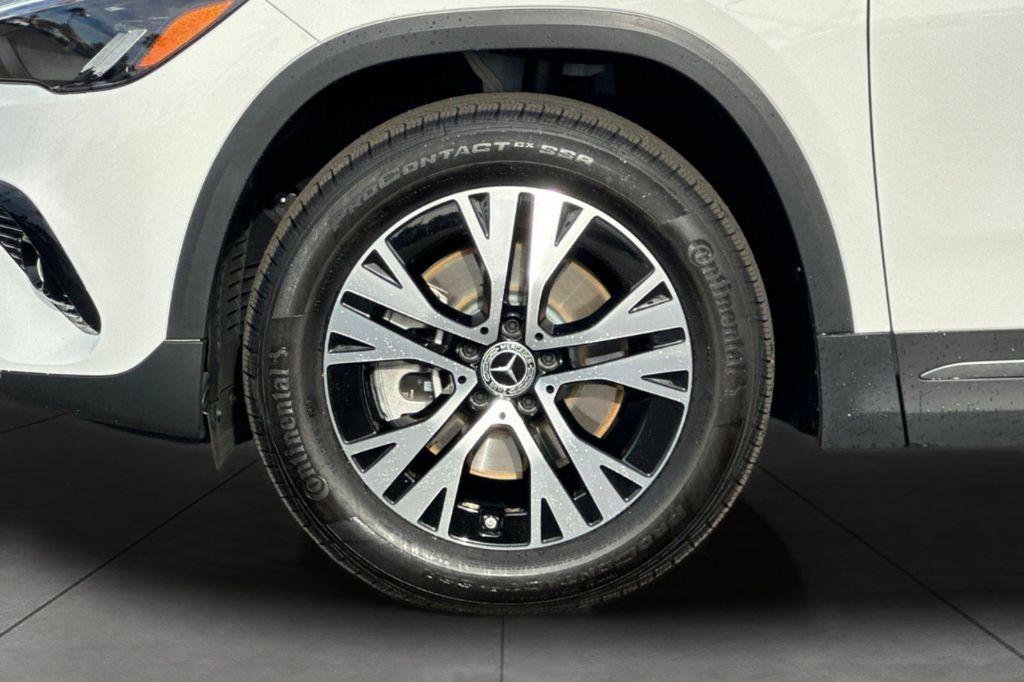 used 2026 Mercedes-Benz GLA 250 car, priced at $43,285