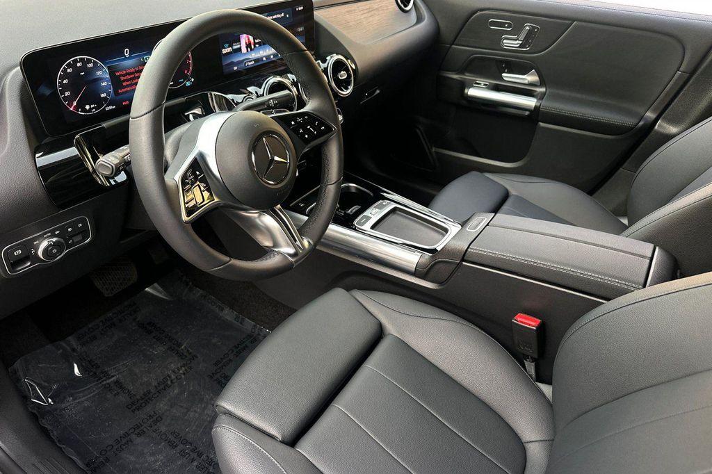 used 2026 Mercedes-Benz GLA 250 car, priced at $44,810