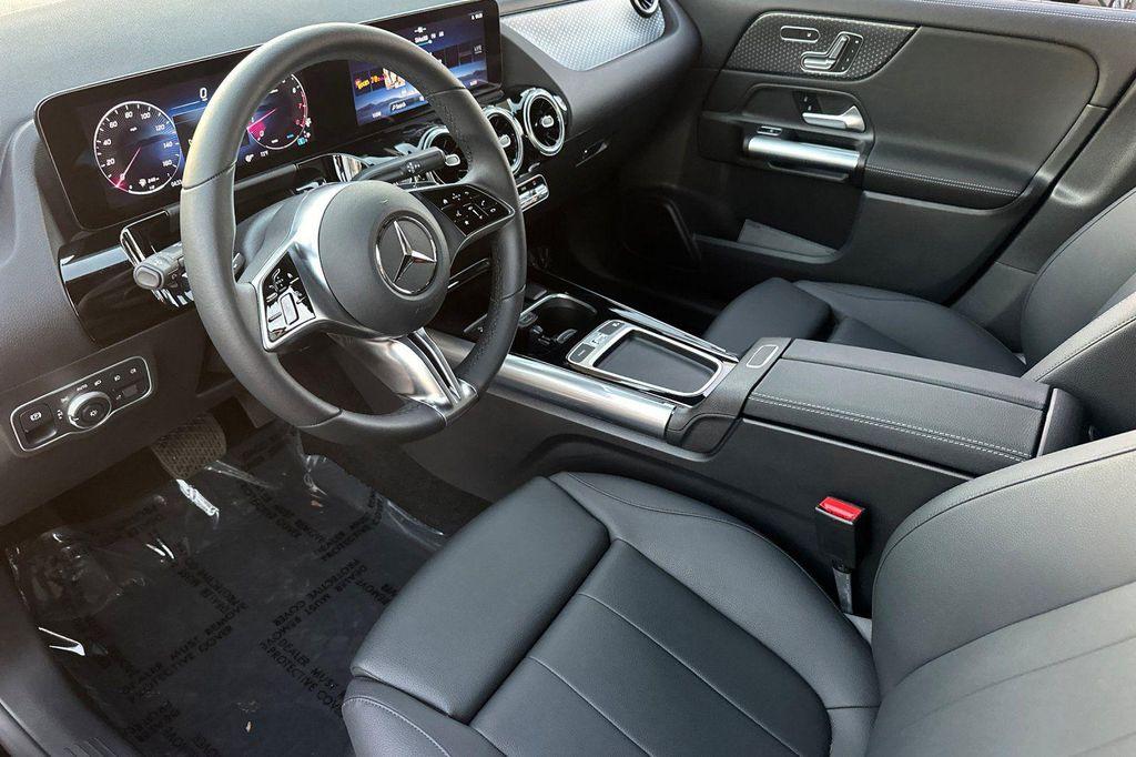 used 2026 Mercedes-Benz GLA 250 car, priced at $43,285