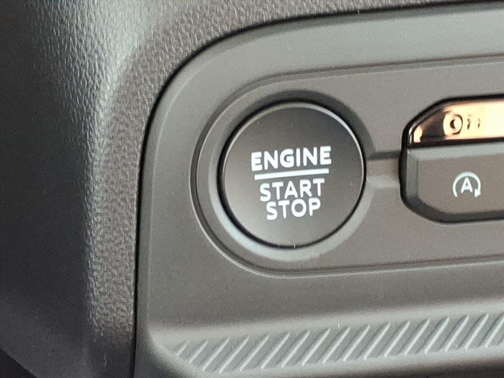 new 2025 Ford Bronco Sport car, priced at $34,790