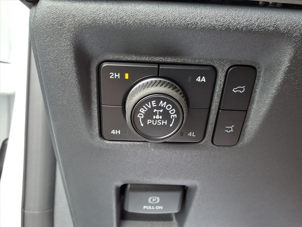 new 2025 Ford Expedition car, priced at $77,667