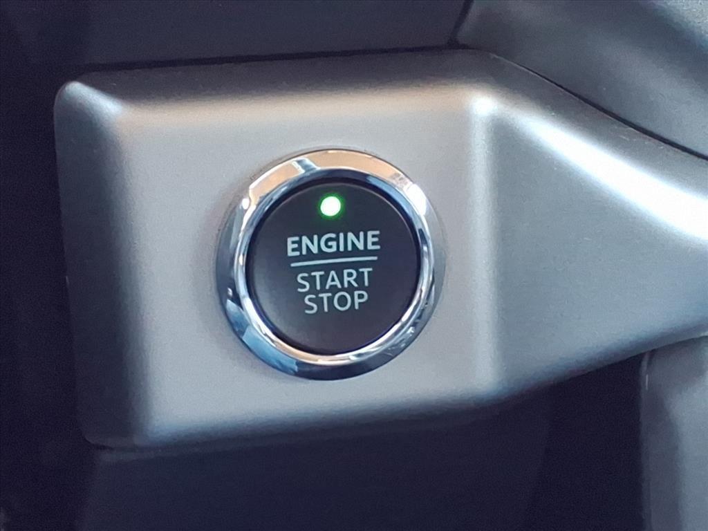 used 2024 Ford Expedition car, priced at $41,878