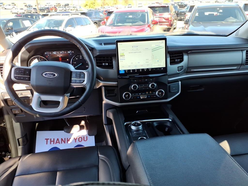 used 2024 Ford Expedition car, priced at $41,878