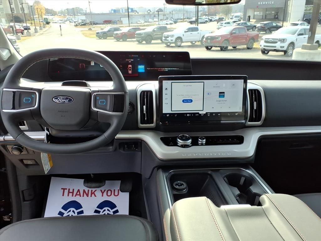 new 2025 Ford Expedition car, priced at $67,619