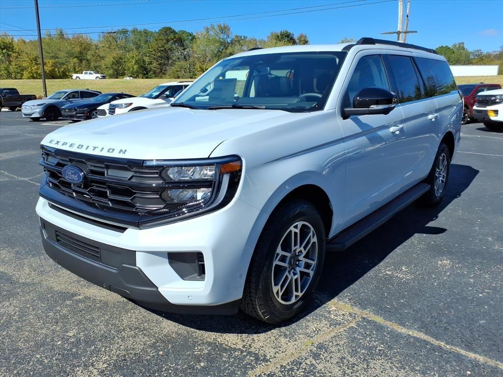 new 2025 Ford Expedition Max car, priced at $71,408