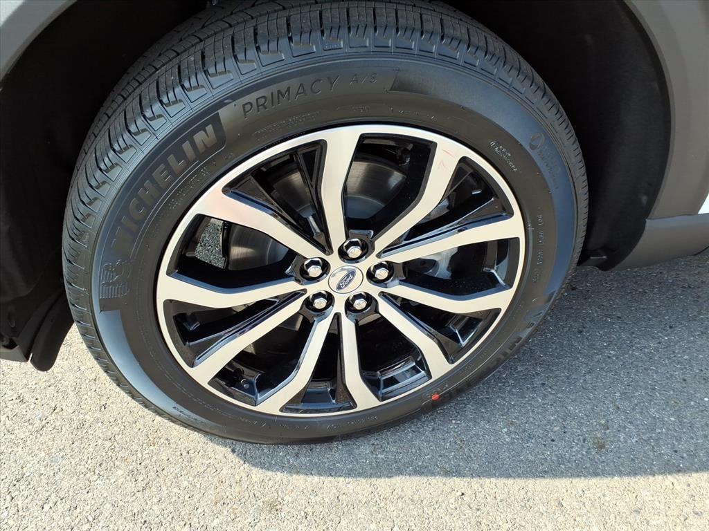 new 2026 Ford Explorer car, priced at $45,424