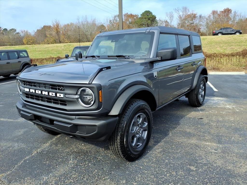 new 2025 Ford Bronco car, priced at $43,491