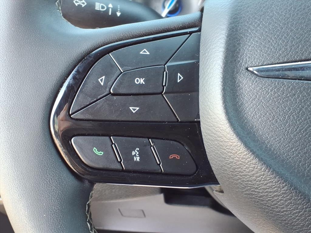 used 2025 Chrysler Pacifica car, priced at $36,838