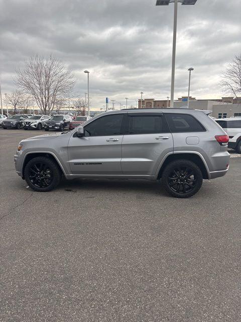 used 2019 Jeep Grand Cherokee car, priced at $17,500