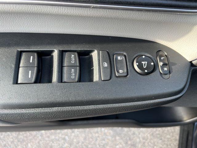 used 2020 Honda CR-V car, priced at $27,299