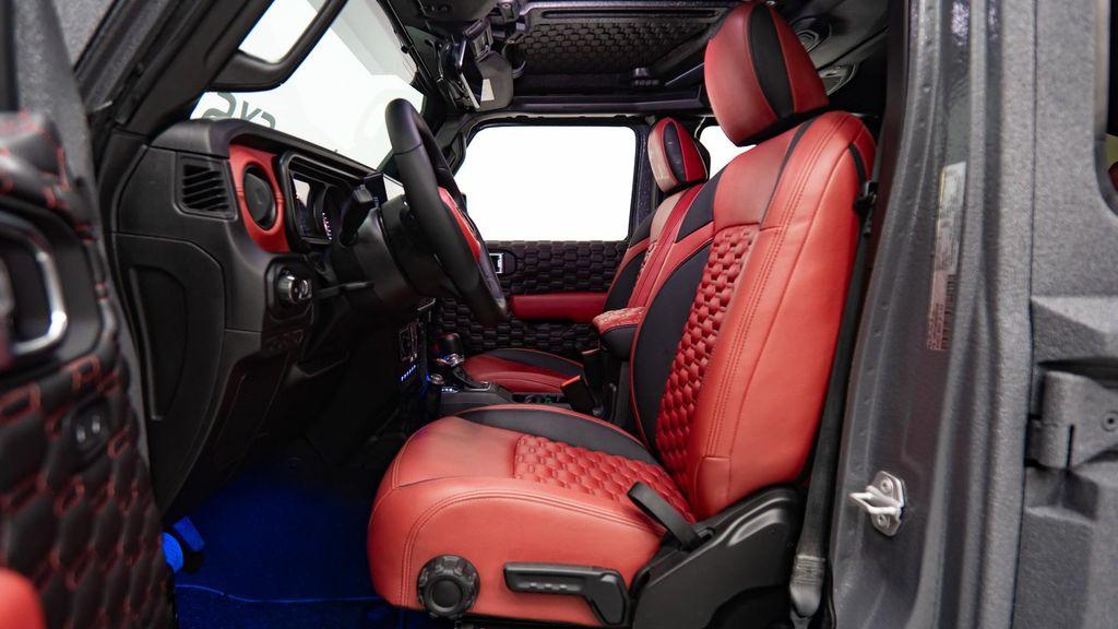 used 2025 Jeep Gladiator car, priced at $208,999