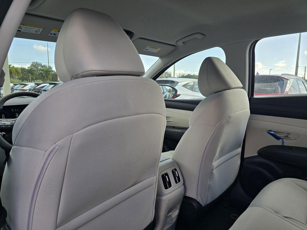 new 2026 Hyundai TUCSON Hybrid car