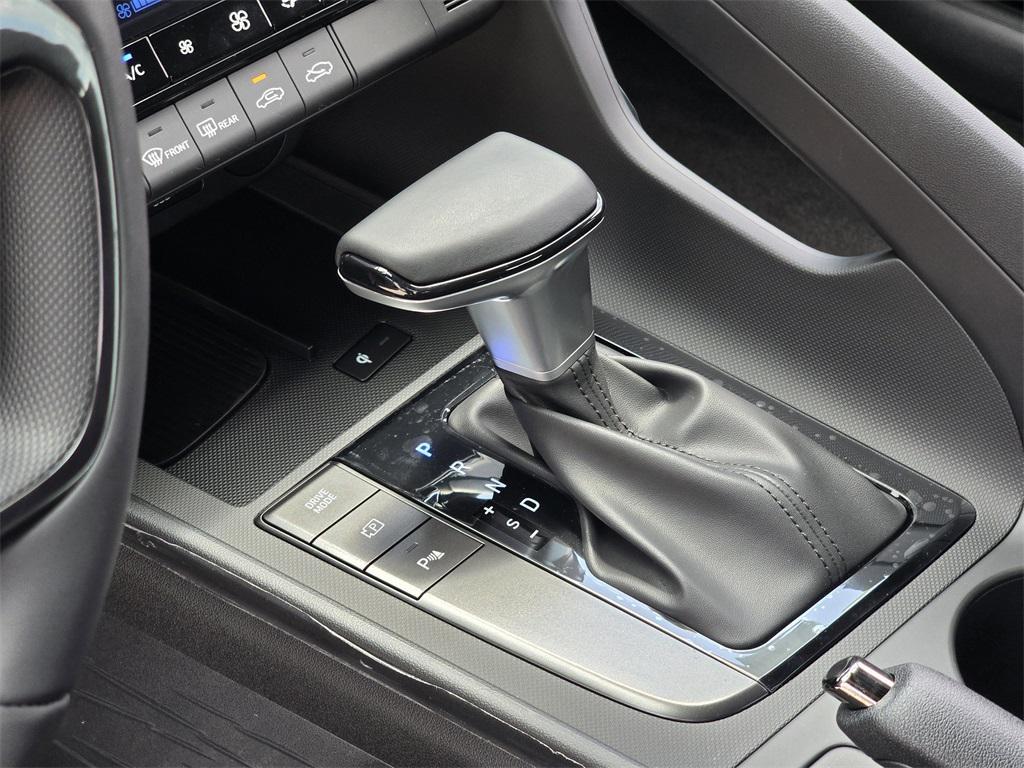 new 2026 Hyundai Elantra car, priced at $26,190