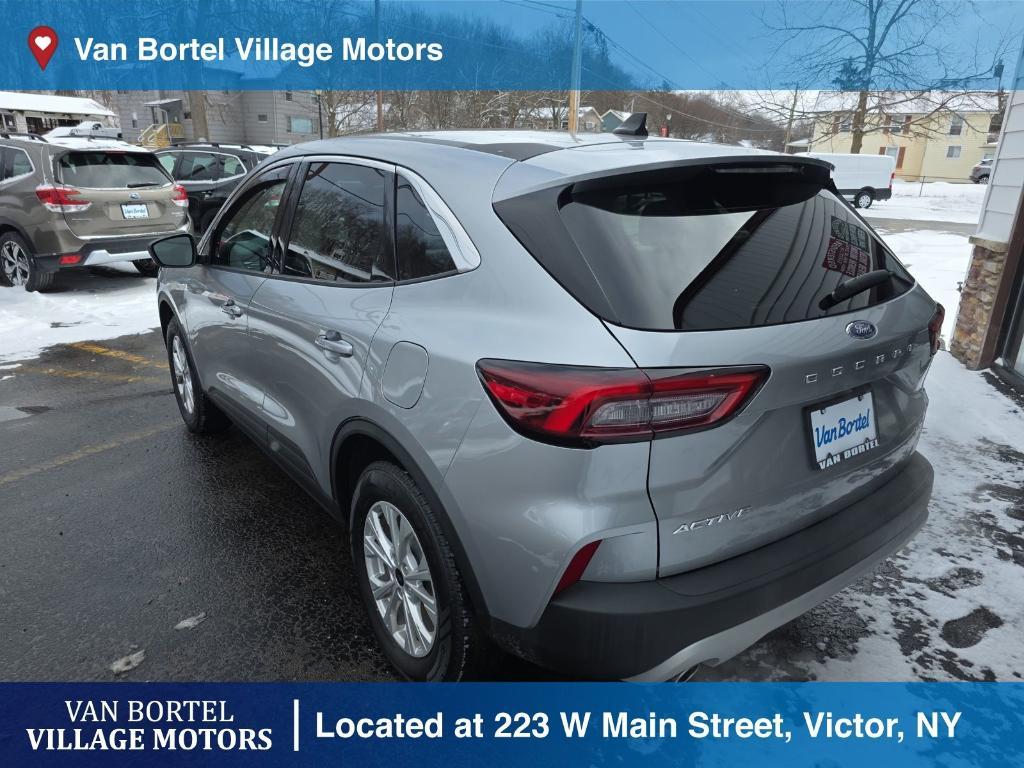 used 2024 Ford Escape car, priced at $22,300
