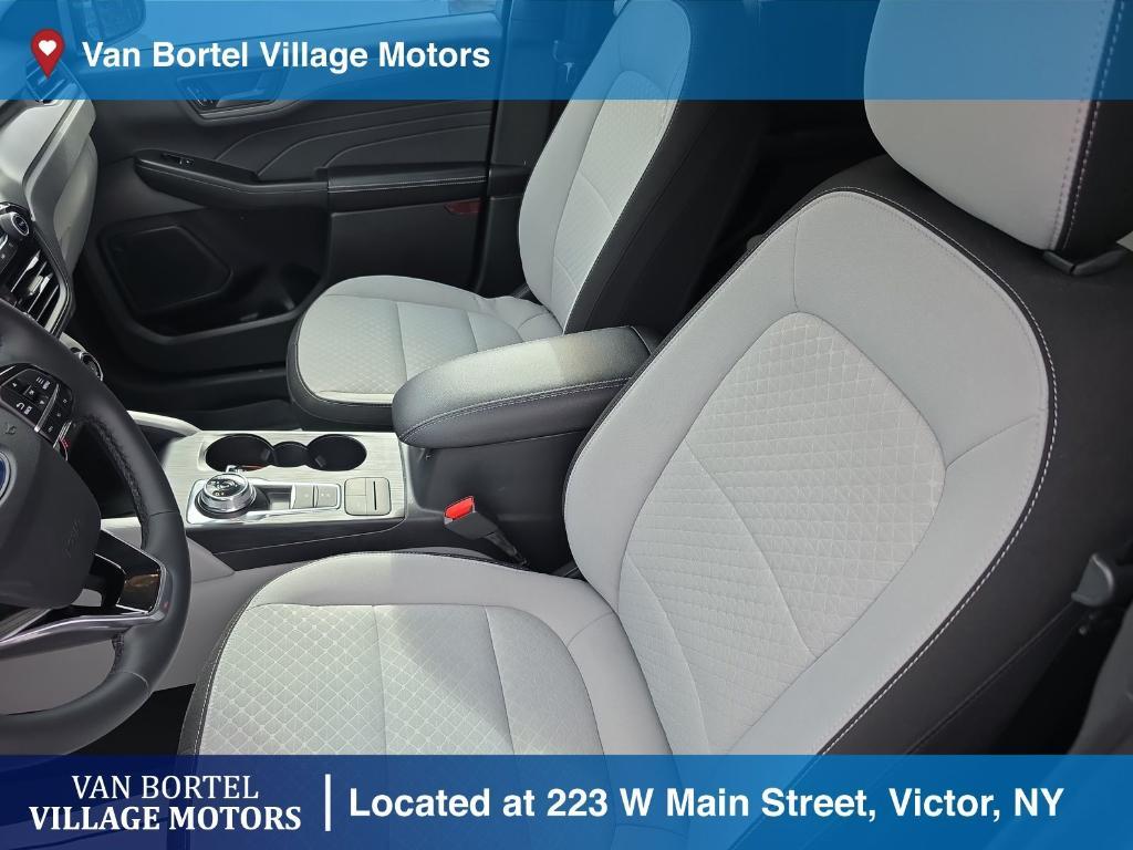 used 2024 Ford Escape car, priced at $22,300