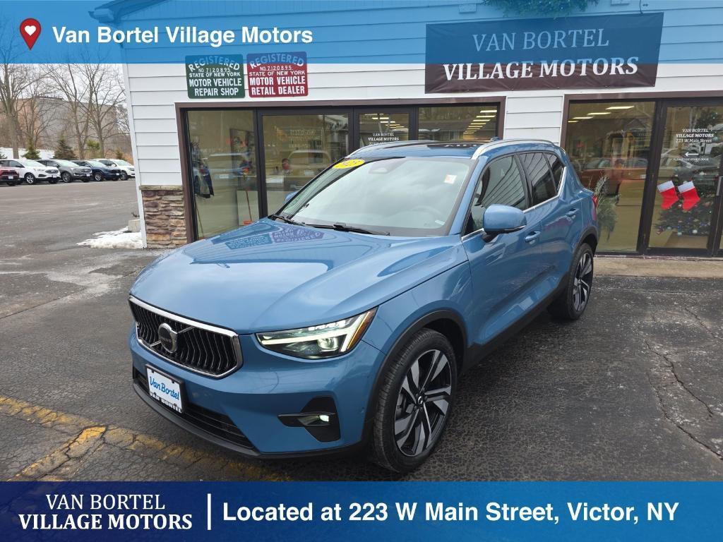 used 2023 Volvo XC40 car, priced at $27,900