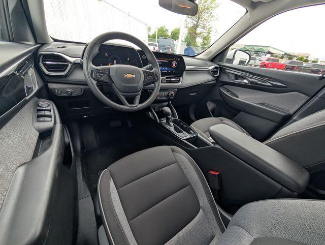 used 2025 Chevrolet TrailBlazer car, priced at $24,110
