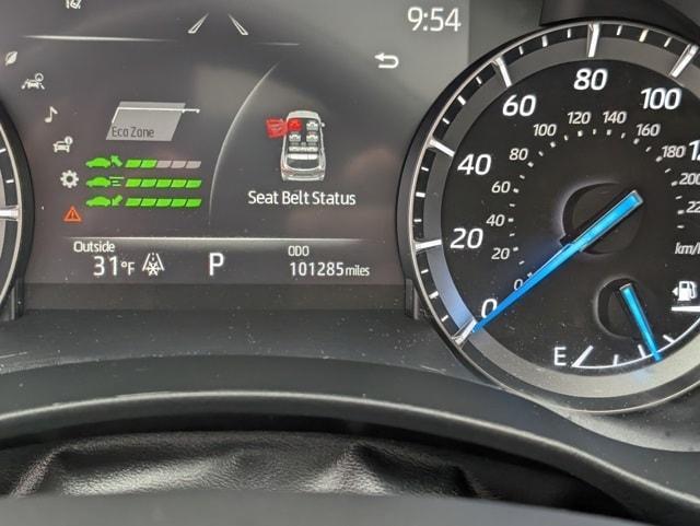 used 2021 Toyota Highlander Hybrid car, priced at $28,113