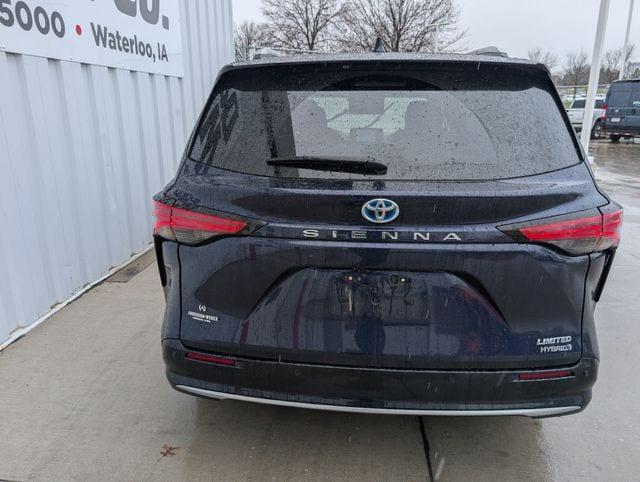 used 2021 Toyota Sienna car, priced at $43,850