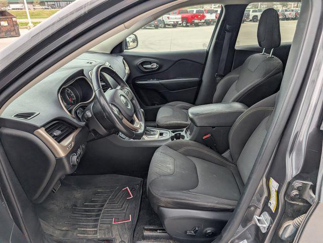 used 2015 Jeep Cherokee car, priced at $8,141