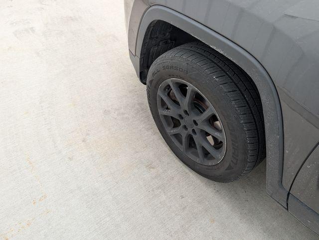 used 2015 Jeep Cherokee car, priced at $8,141