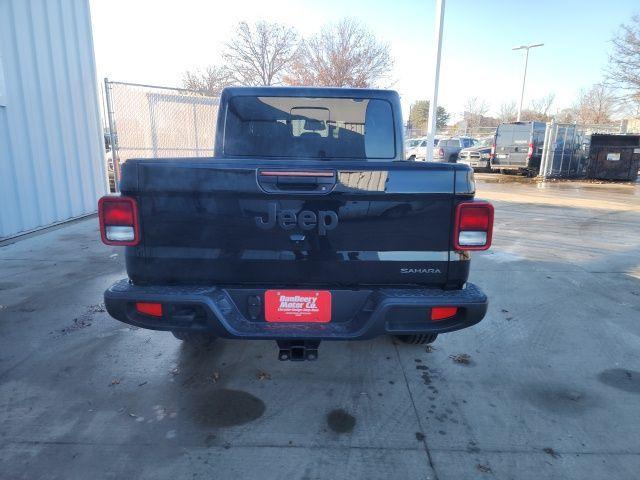 new 2026 Jeep Gladiator car, priced at $45,475