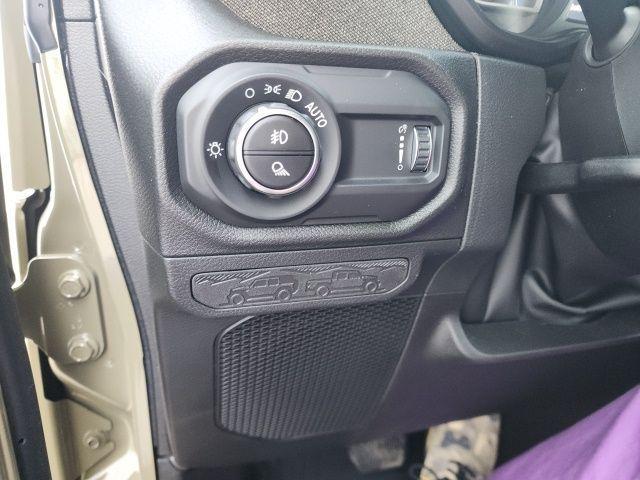 new 2026 Jeep Gladiator car, priced at $45,945