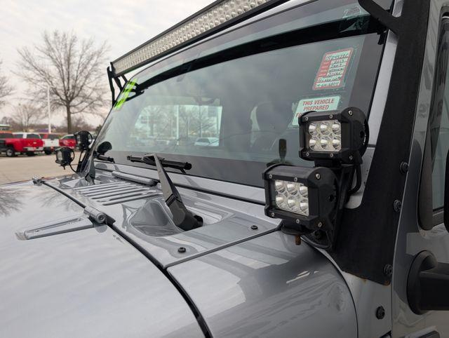used 2013 Jeep Wrangler Unlimited car, priced at $16,050